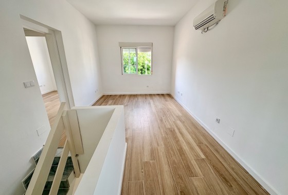 Revente - Single Family Home - Orihuela - Los Balcones