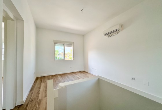 Revente - Single Family Home - Orihuela - Los Balcones