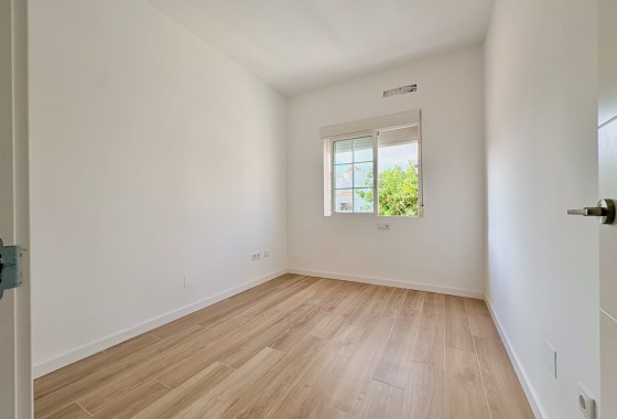 Revente - Single Family Home - Orihuela - Los Balcones