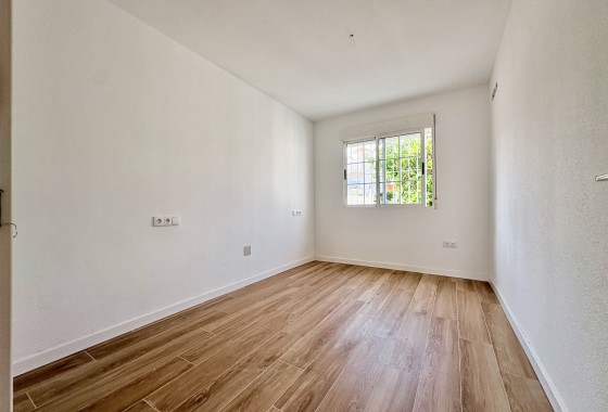 Revente - Single Family Home - Orihuela - Los Balcones