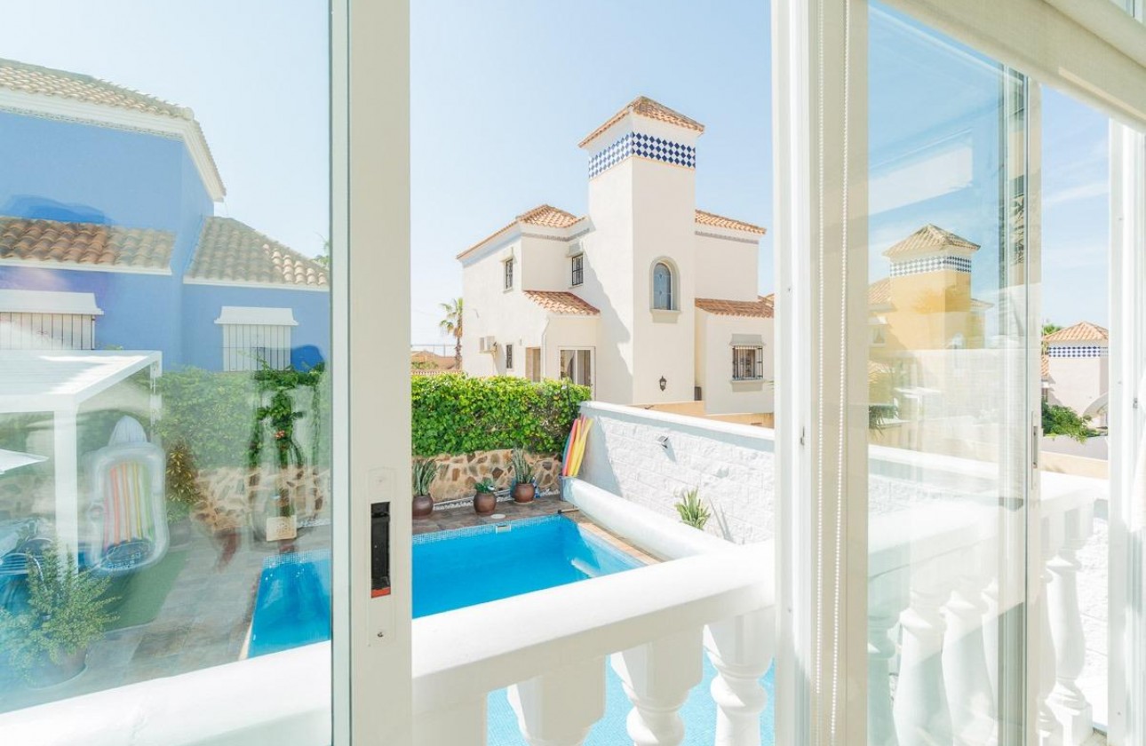 Reventa - Chalet - San Miguel de Salinas - Las filipinas