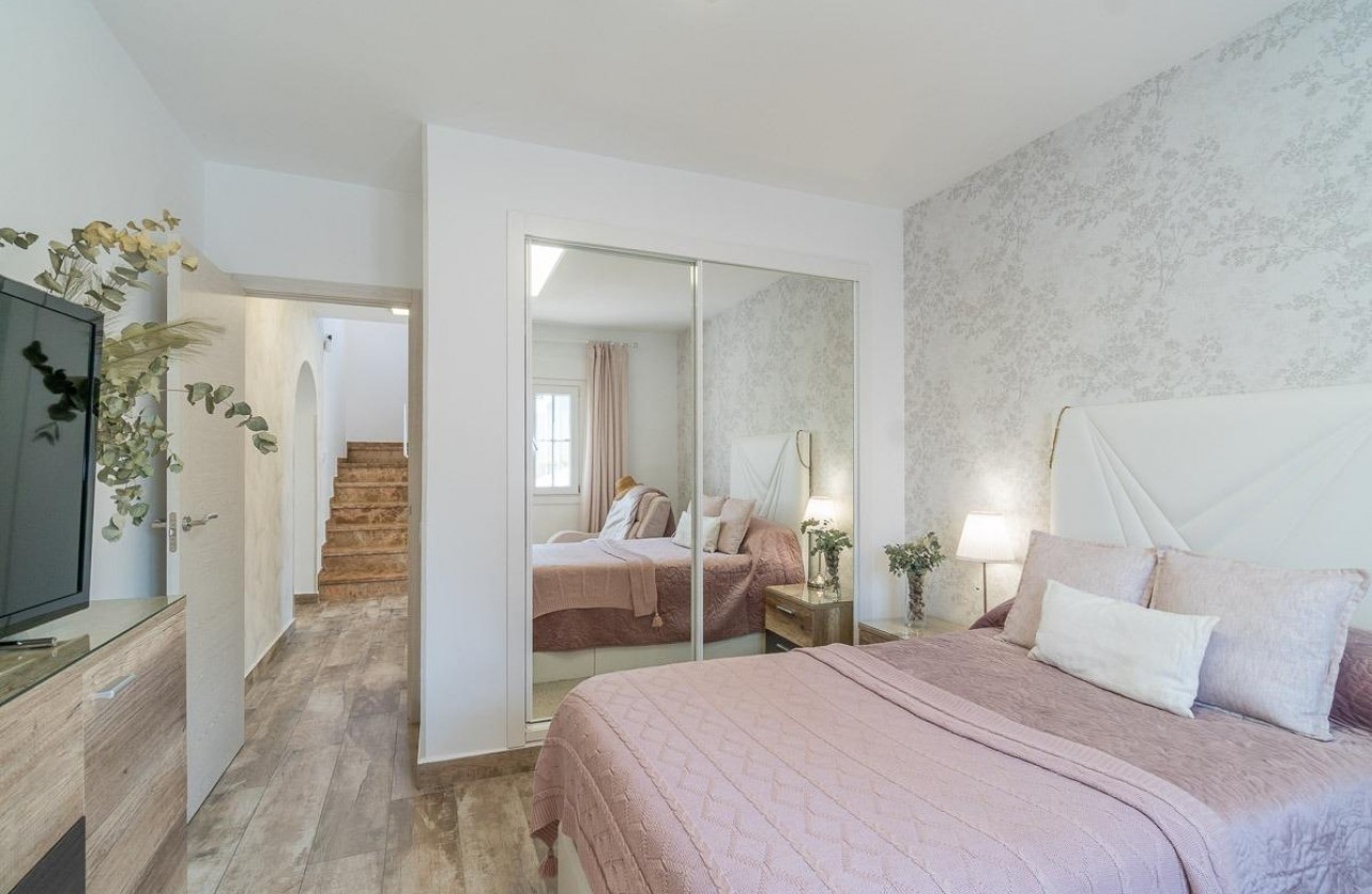 Reventa - Chalet - San Miguel de Salinas - Las filipinas