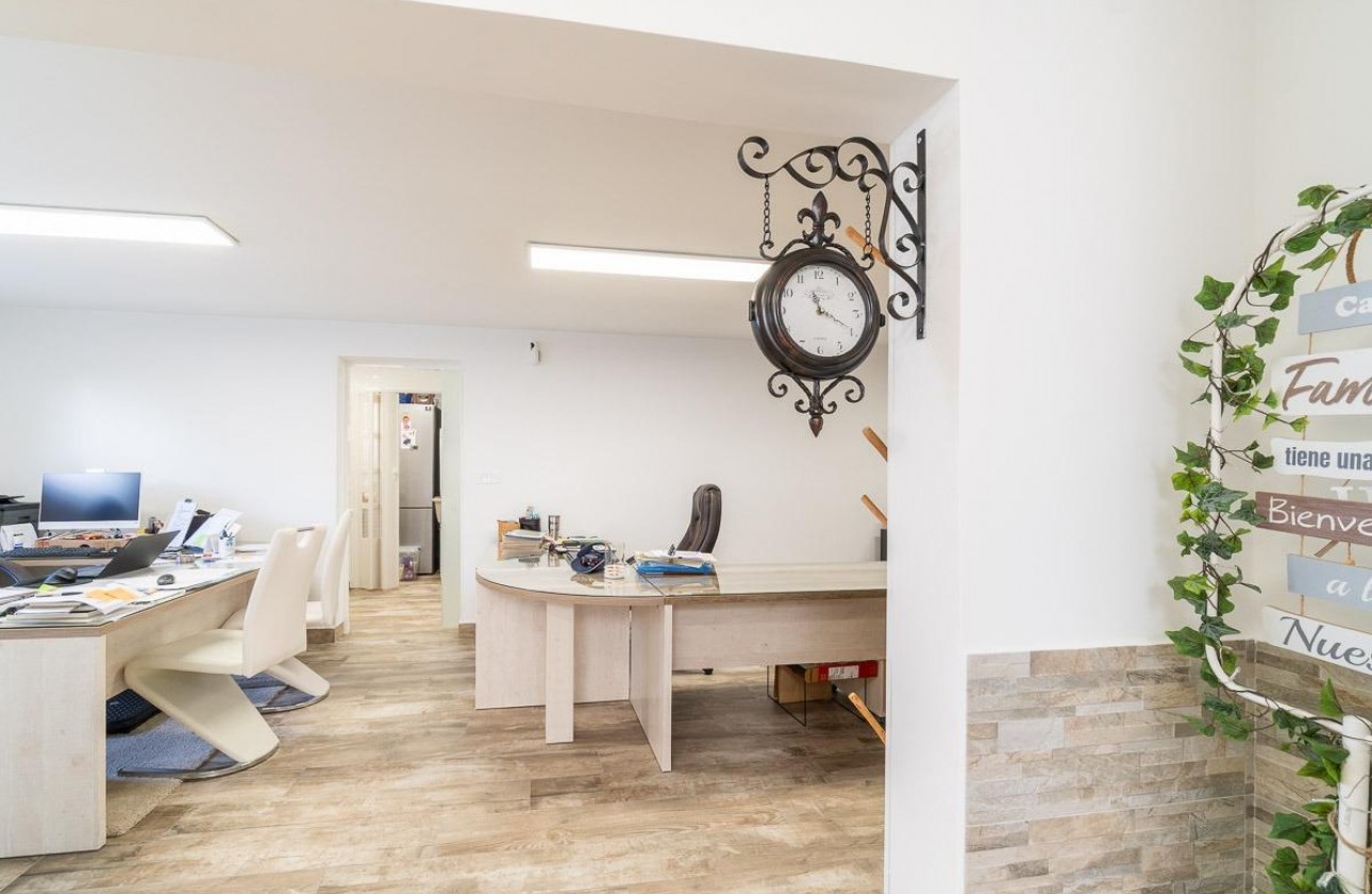 Reventa - Chalet - San Miguel de Salinas - Las filipinas