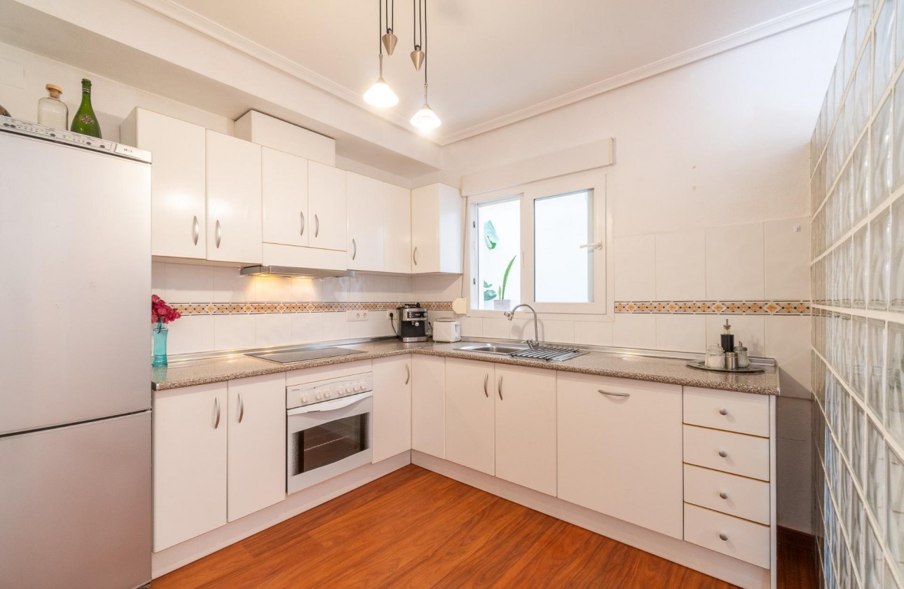 Resale - Apartment / flat - Orihuela Costa - Playa Flamenca