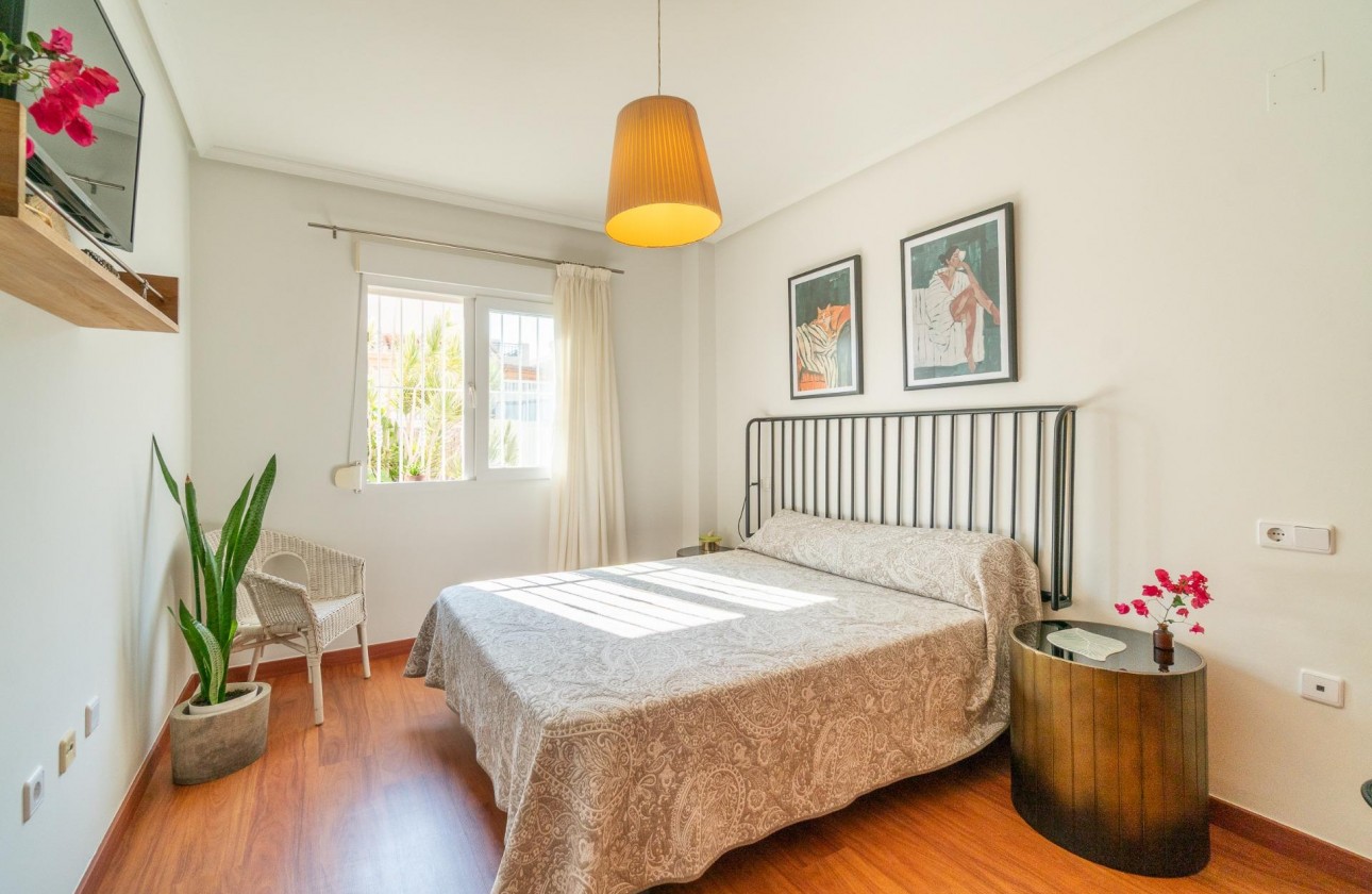 Resale - Apartment / flat - Orihuela Costa - Playa Flamenca