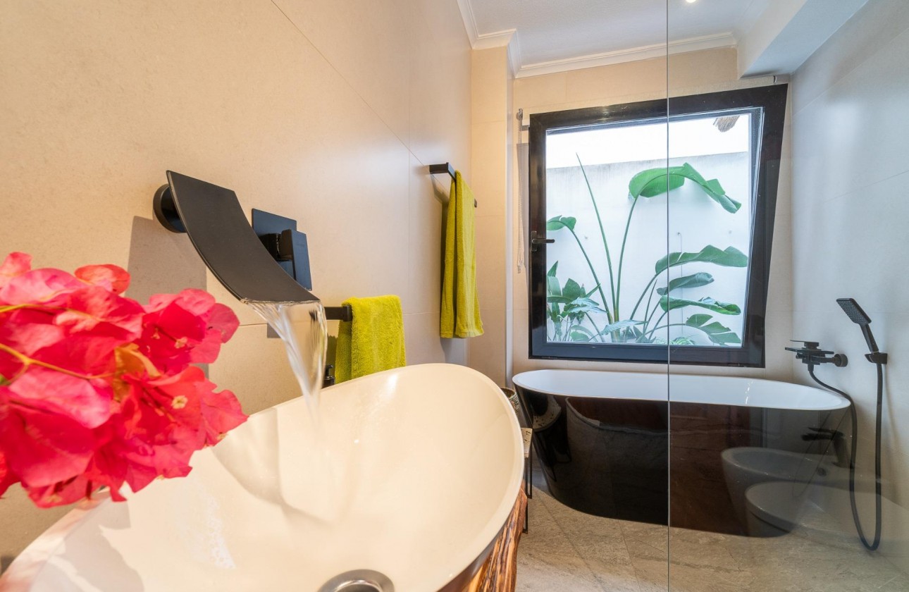 Resale - Apartment / flat - Orihuela Costa - Playa Flamenca
