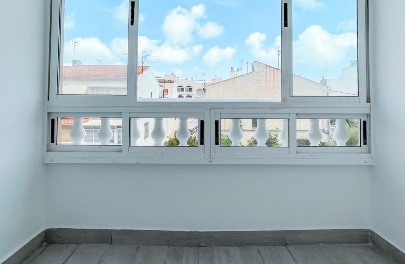 Resale - Apartment / flat - Torrevieja