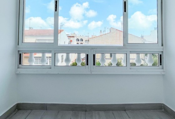 Resale - Apartment / flat - Torrevieja