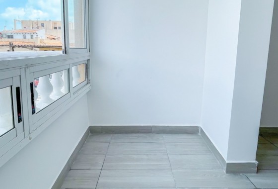 Resale - Apartment / flat - Torrevieja