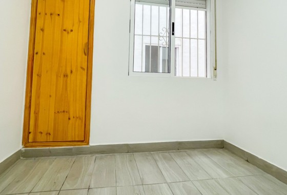 Resale - Apartment / flat - Torrevieja