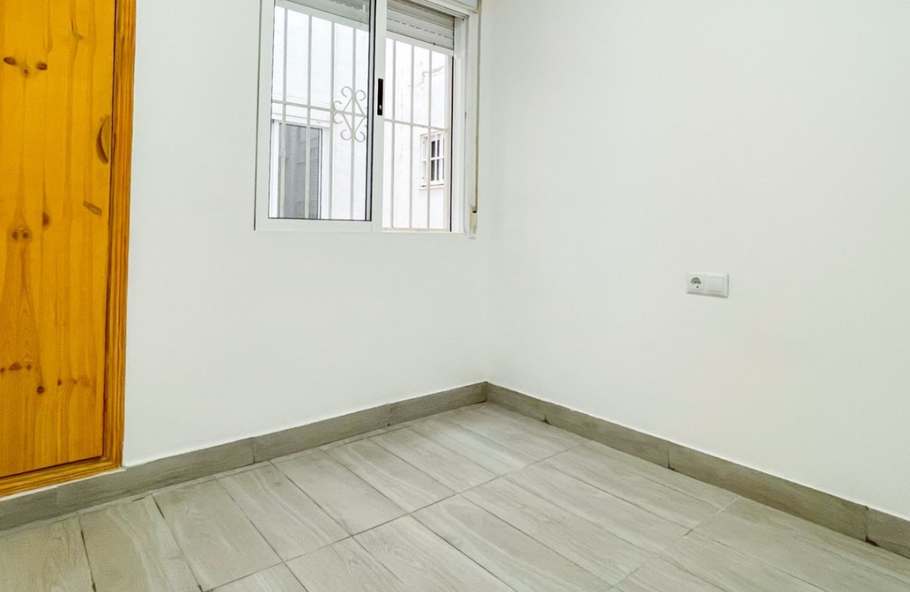 Resale - Apartment / flat - Torrevieja