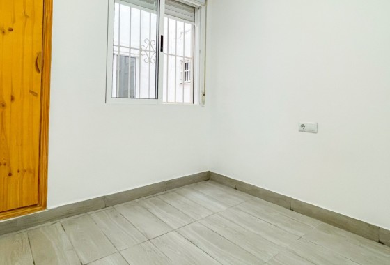 Resale - Apartment / flat - Torrevieja
