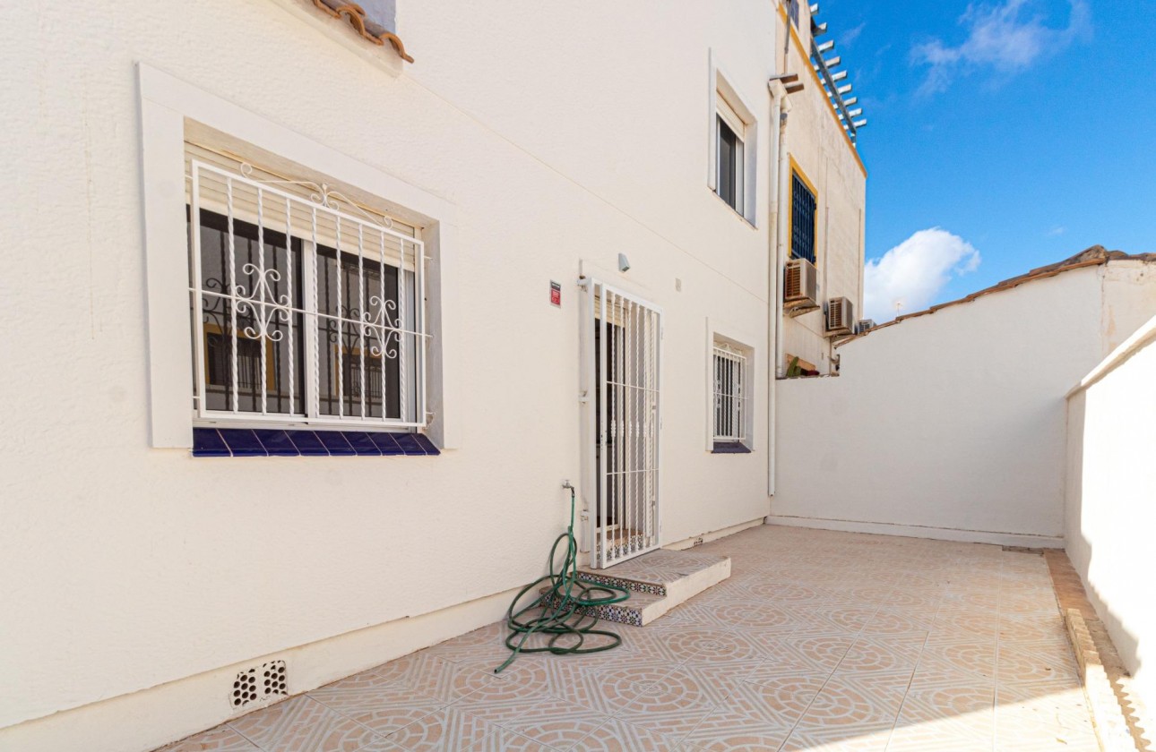 Resale - Villa - Orihuela Costa - La Florida