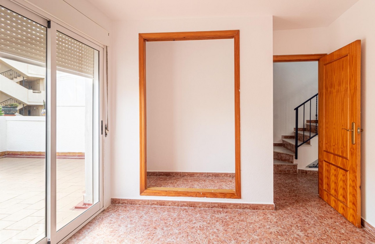 Resale - Villa - Orihuela Costa - La Florida