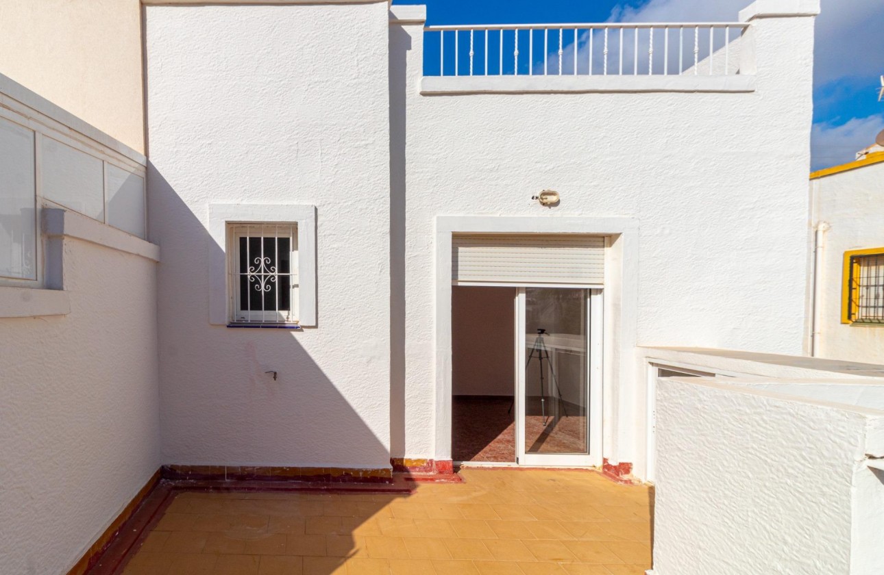 Resale - Villa - Orihuela Costa - La Florida