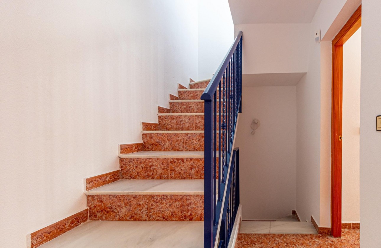 Resale - Villa - Orihuela Costa - La Florida