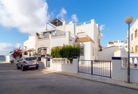 Resale - Villa - Orihuela Costa - La Florida