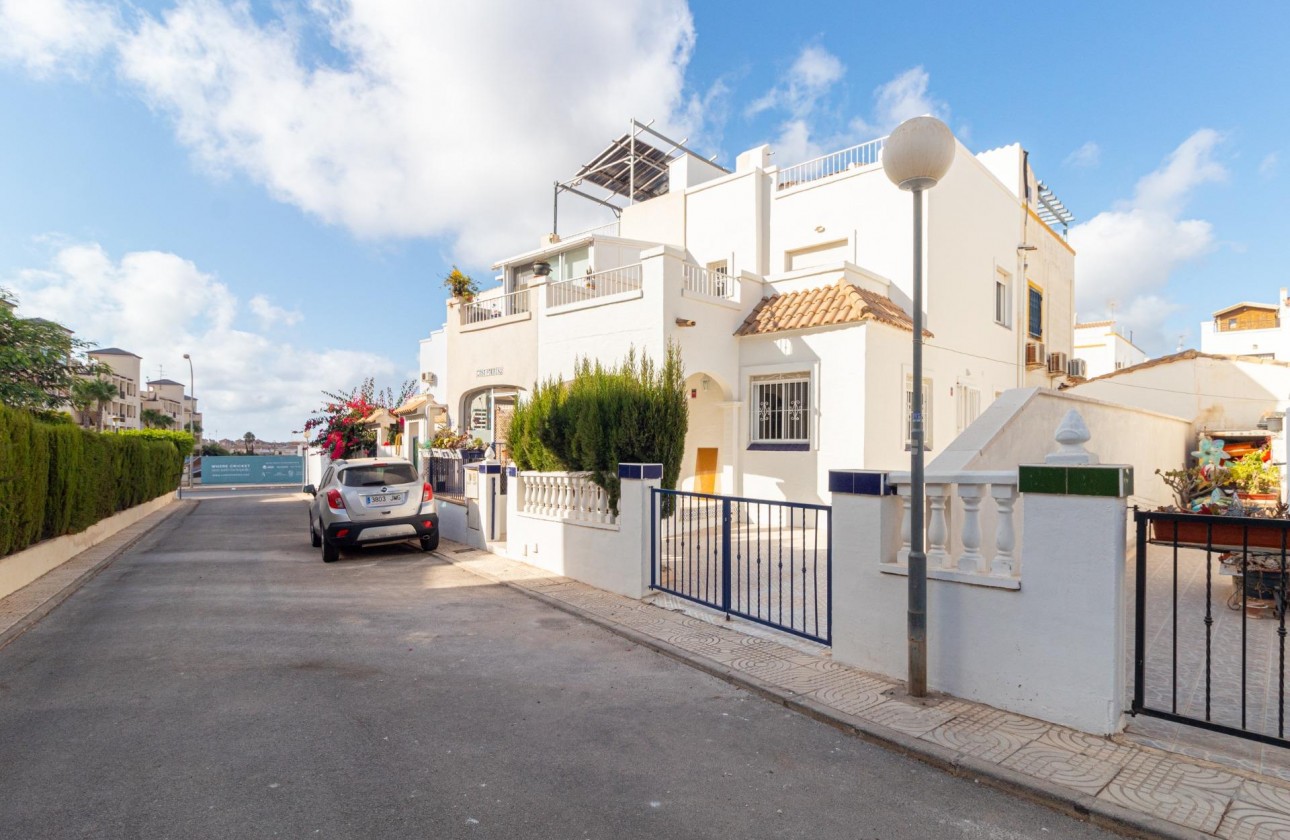 Resale - Villa - Orihuela Costa - La Florida