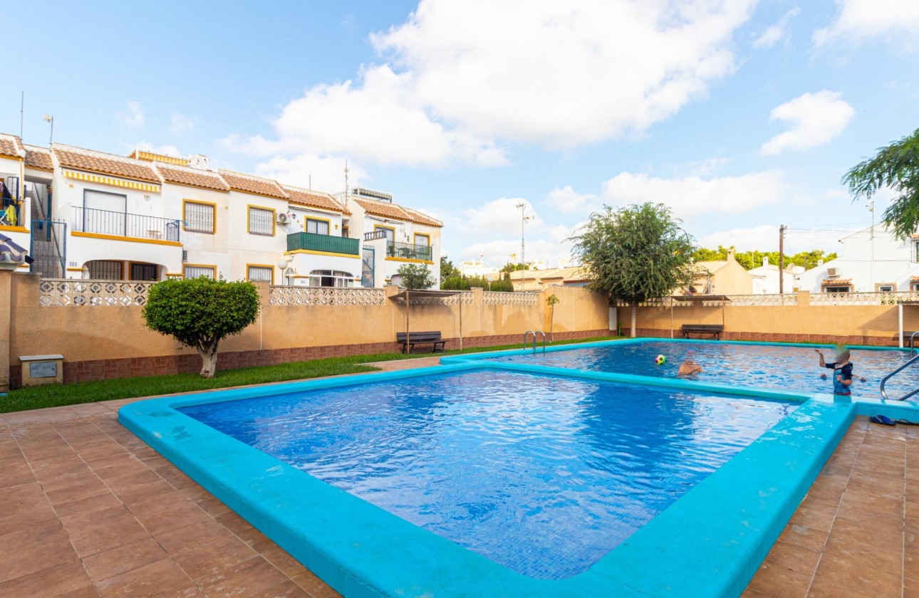 Resale - Villa - Orihuela Costa - La Florida