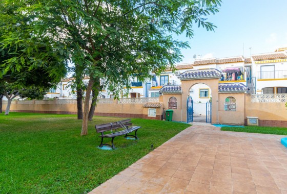 Resale - Villa - Orihuela Costa - La Florida
