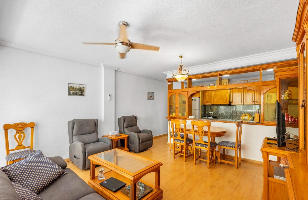 Revente - Appartement - Torrevieja - Paseo maritimo