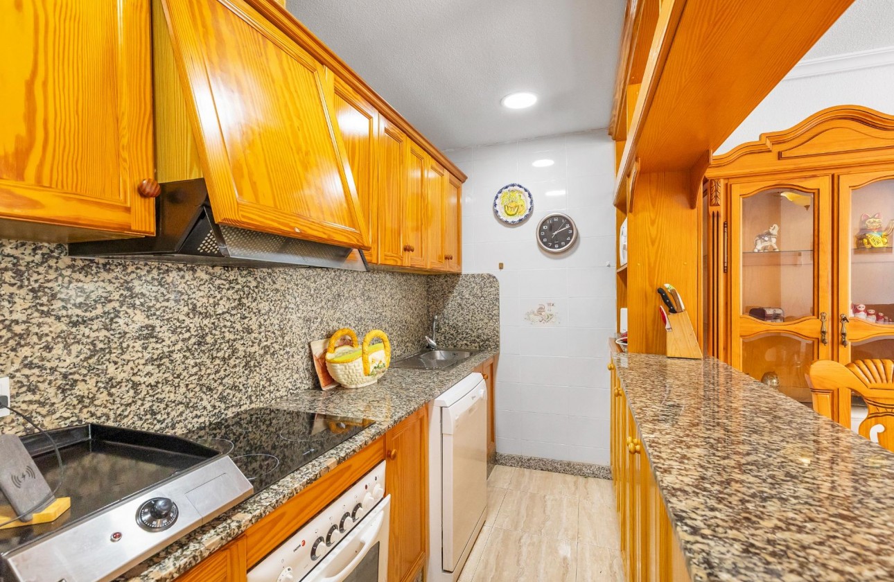 Revente - Appartement - Torrevieja - Paseo maritimo