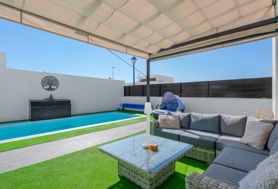 Resale - Villa - Fortuna - Urbanizacion las kalendas