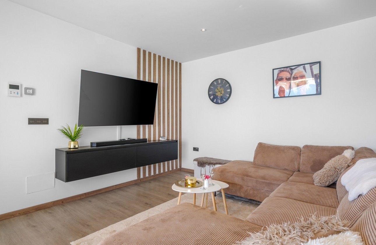 Resale - Villa - Fortuna - Urbanizacion las kalendas