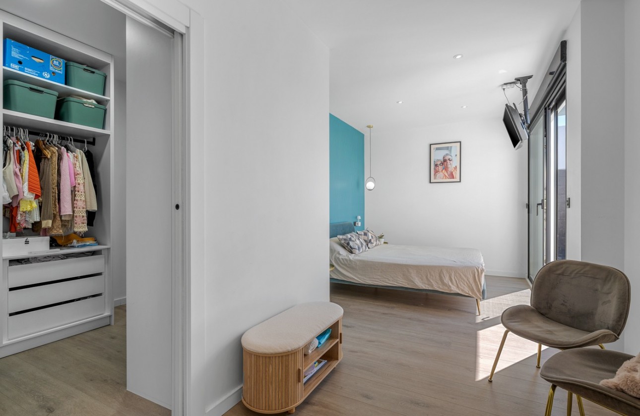 Resale - Villa - Fortuna - Urbanizacion las kalendas