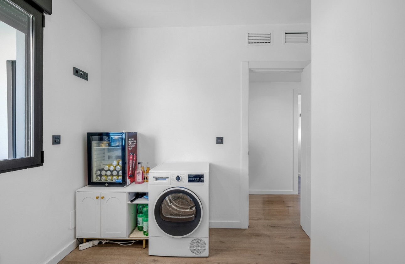 Resale - Villa - Fortuna - Urbanizacion las kalendas