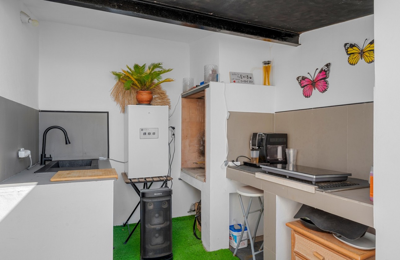 Resale - Villa - Fortuna - Urbanizacion las kalendas