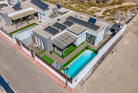 Resale - Villa - Fortuna - Urbanizacion las kalendas