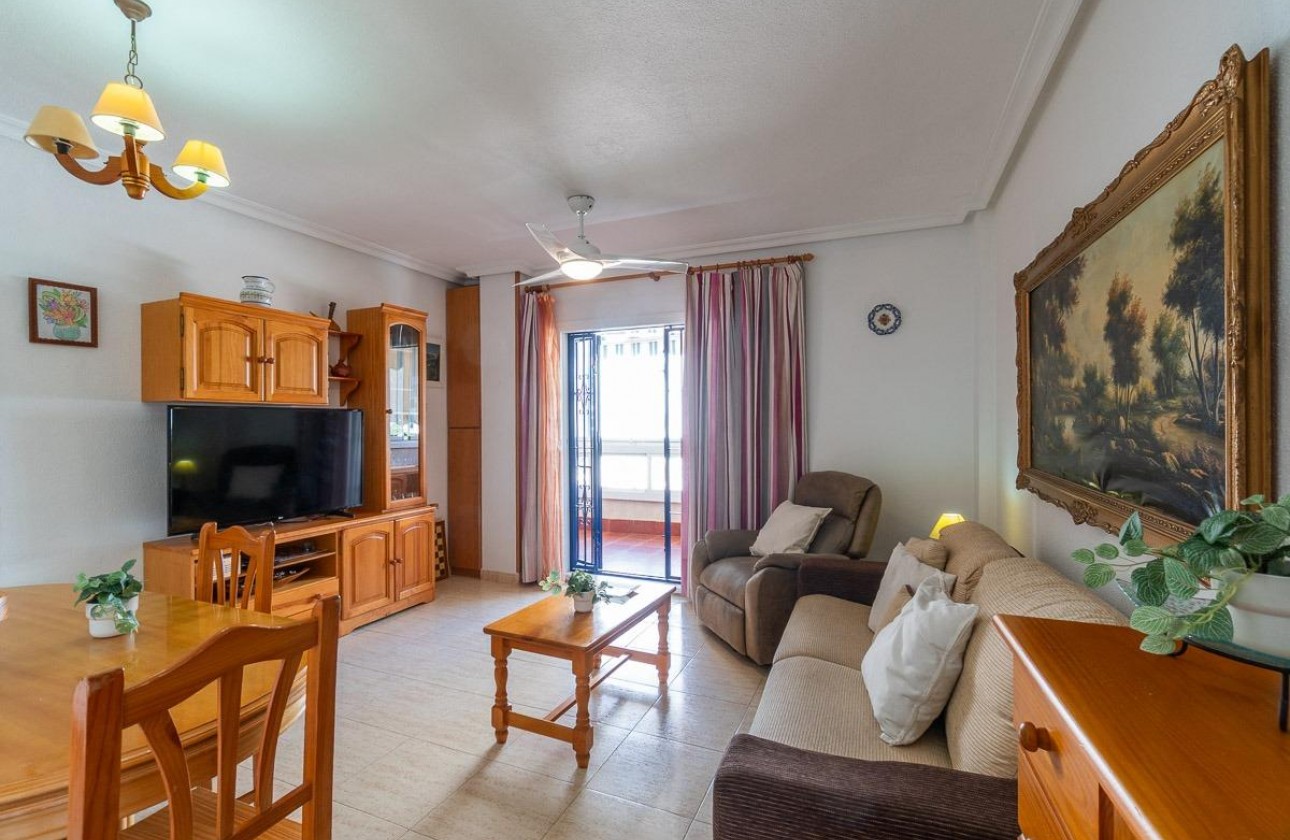 Alquiler a largo plazo - Apartamento / piso - Torrevieja - La Mata