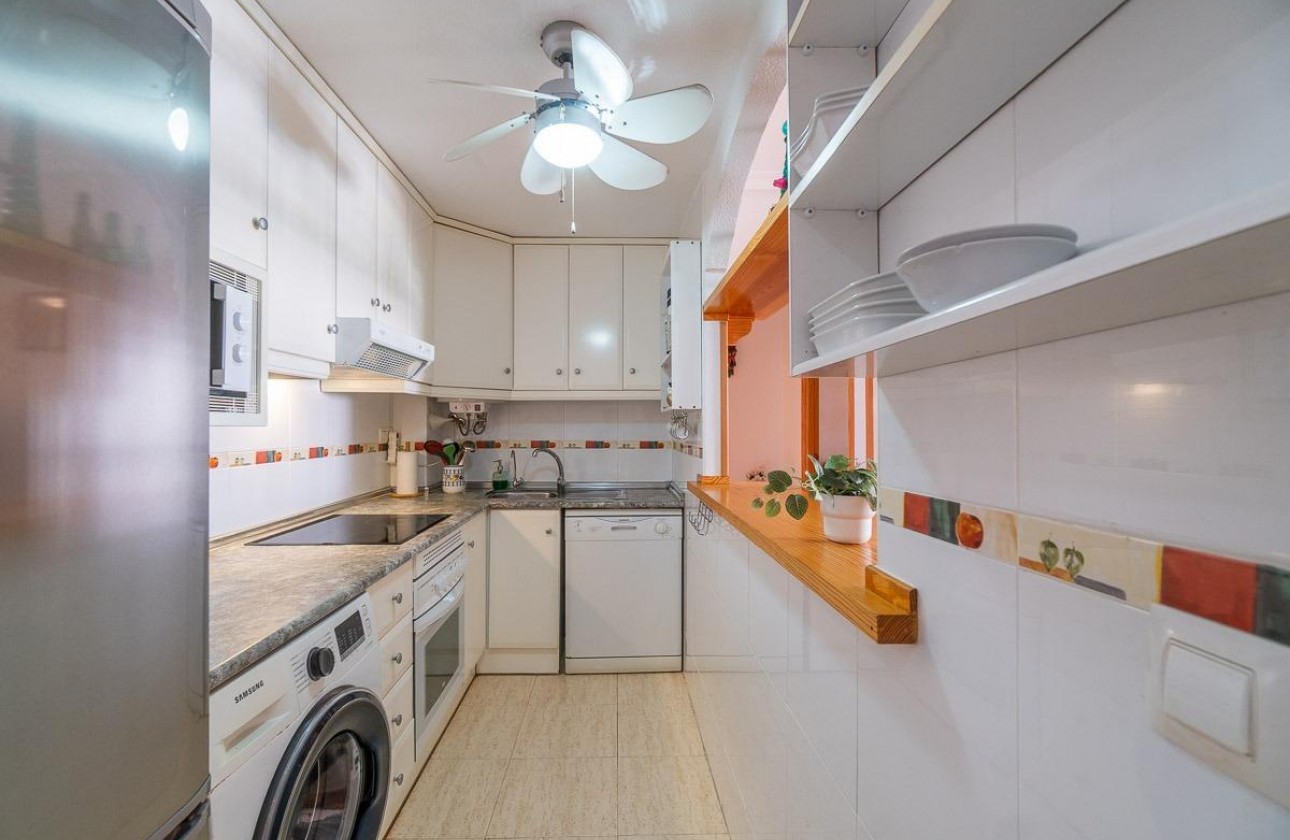 Alquiler a largo plazo - Apartamento / piso - Torrevieja - La Mata