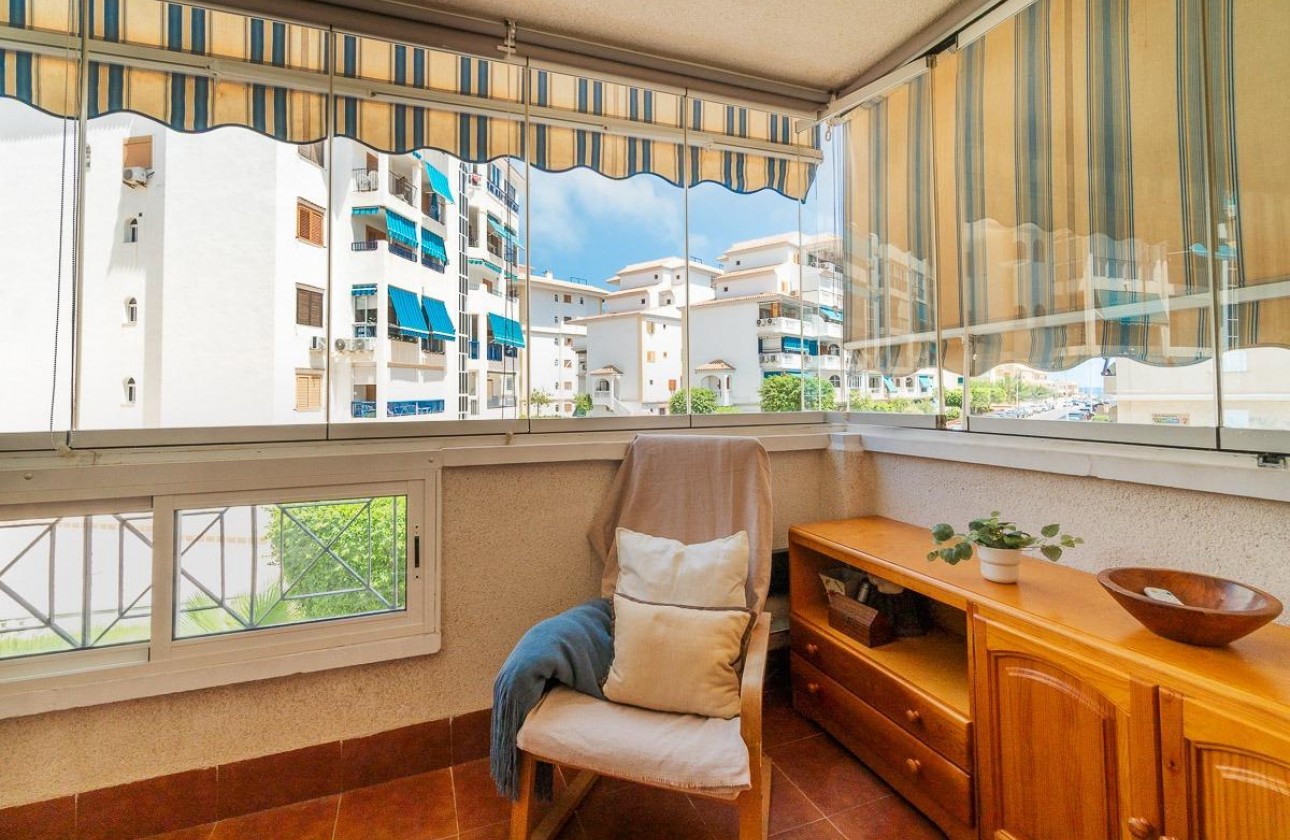 Alquiler a largo plazo - Apartamento / piso - Torrevieja - La Mata