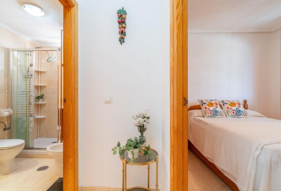 Alquiler a largo plazo - Apartamento / piso - Torrevieja - La Mata