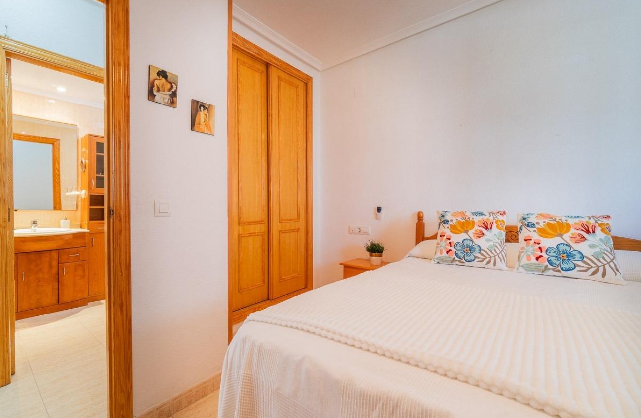 Alquiler a largo plazo - Apartamento / piso - Torrevieja - La Mata