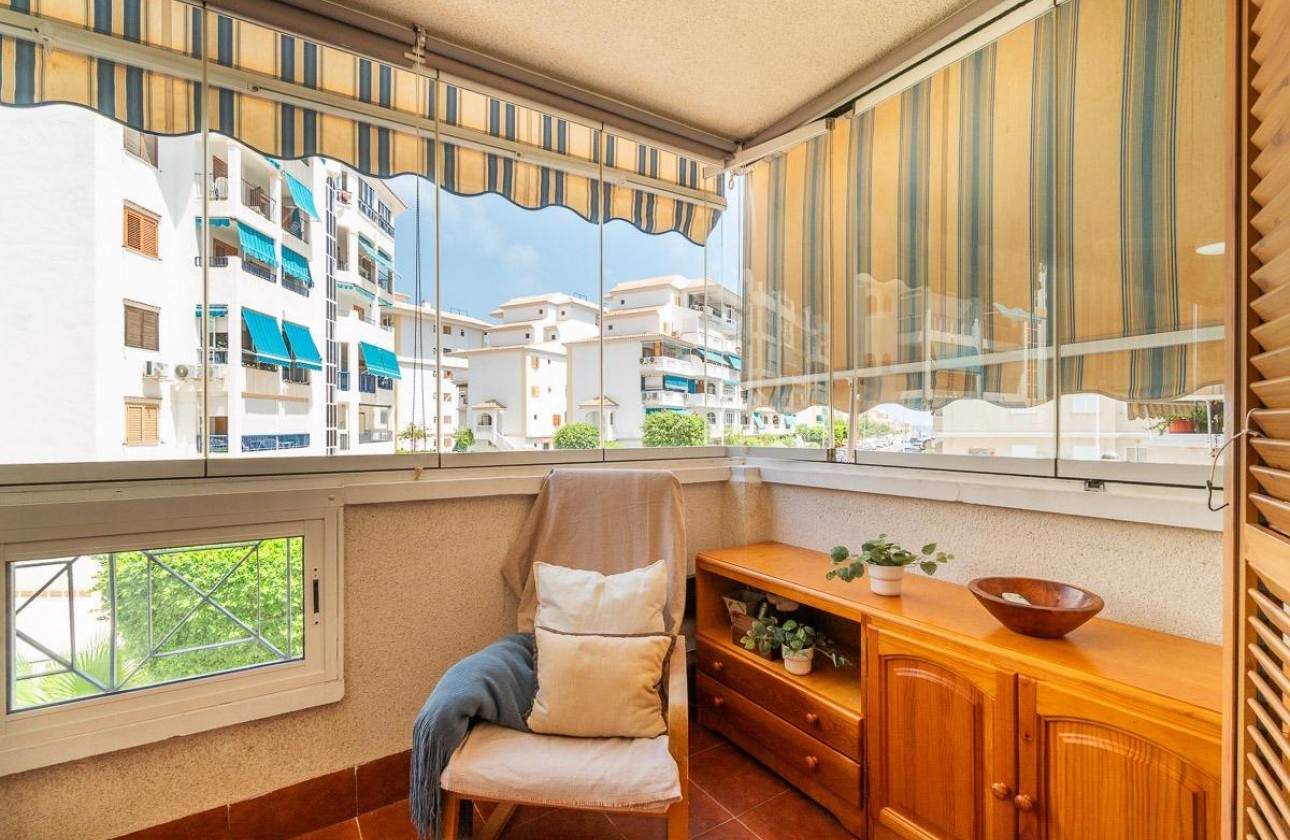 Alquiler a largo plazo - Apartamento / piso - Torrevieja - La Mata