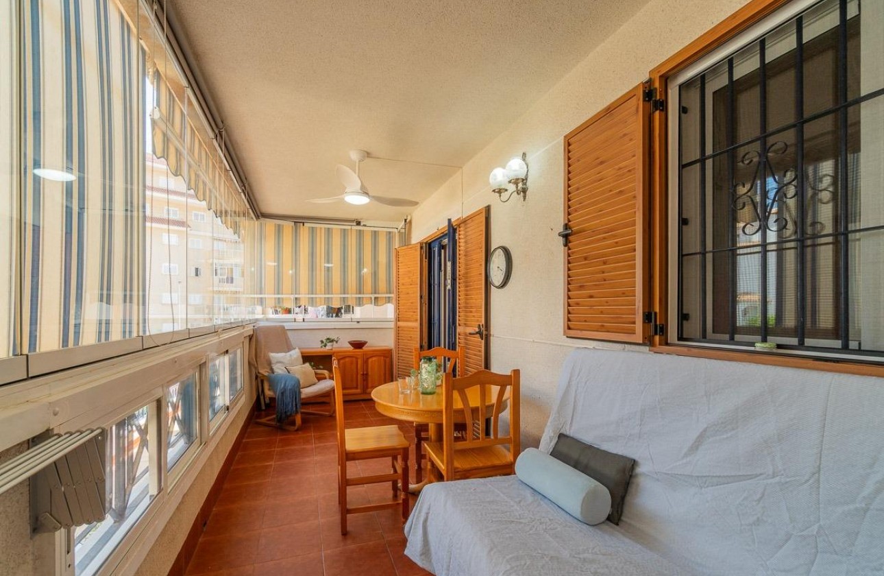 Alquiler a largo plazo - Apartamento / piso - Torrevieja - La Mata