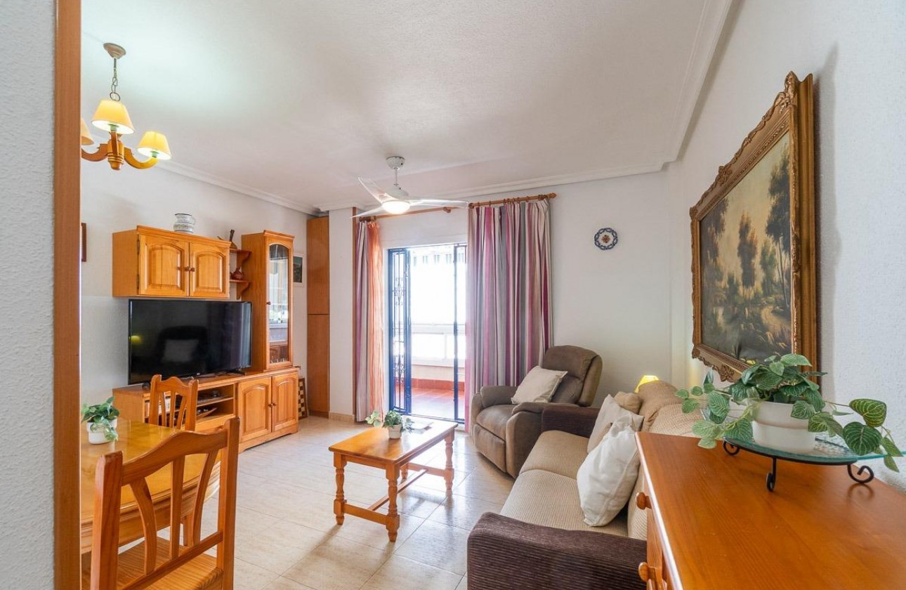 Alquiler a largo plazo - Apartamento / piso - Torrevieja - La Mata