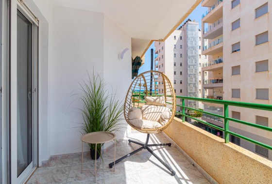 Resale - Apartment / flat - Torrevieja - La Mata pueblo