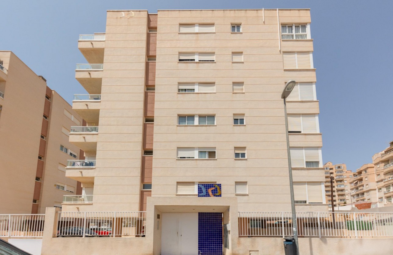 Resale - Apartment / flat - Torrevieja - Nueva Torrevieja