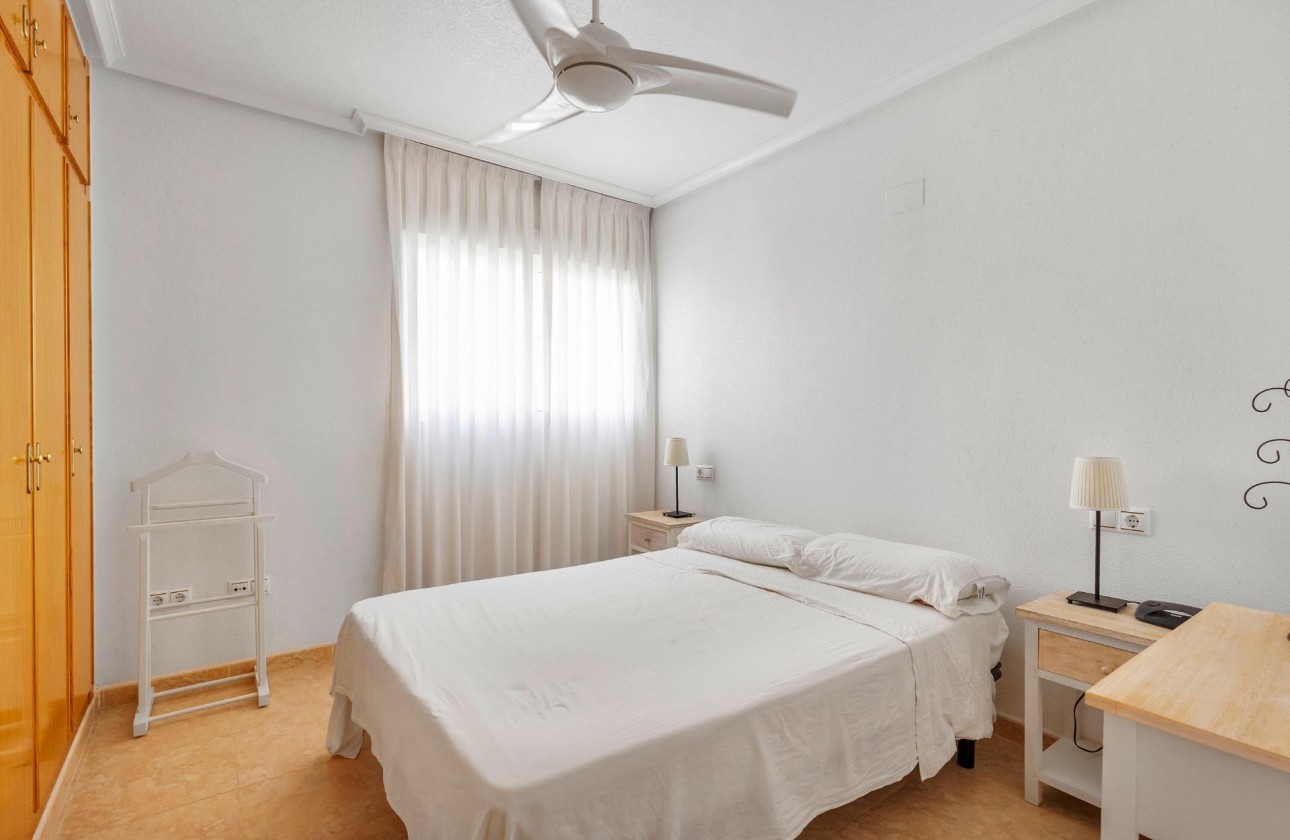 Resale - Apartment / flat - Torrevieja - Nueva Torrevieja