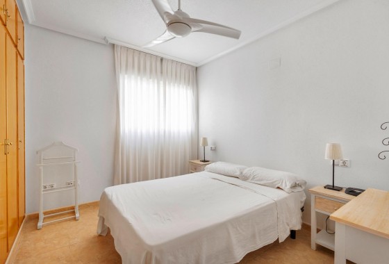 Resale - Apartment / flat - Torrevieja - Nueva Torrevieja