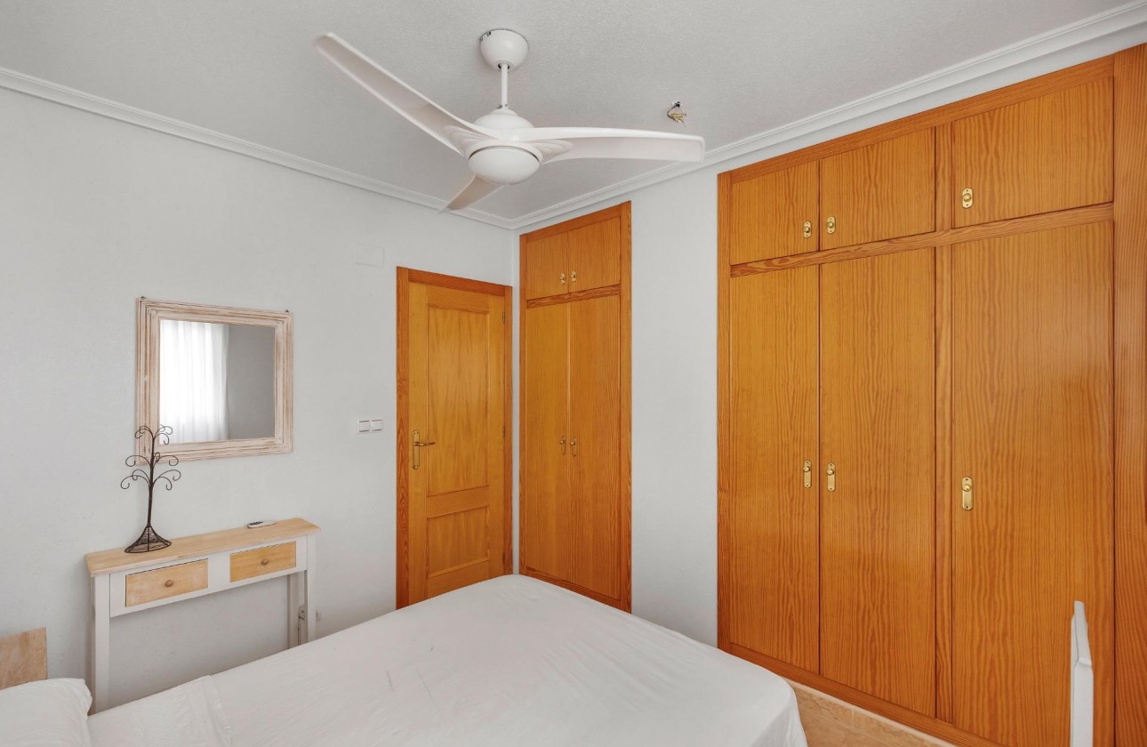 Resale - Apartment / flat - Torrevieja - Nueva Torrevieja