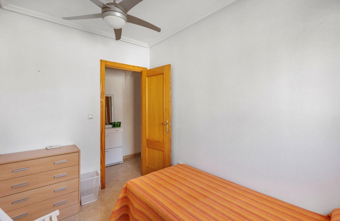 Resale - Apartment / flat - Torrevieja - Nueva Torrevieja