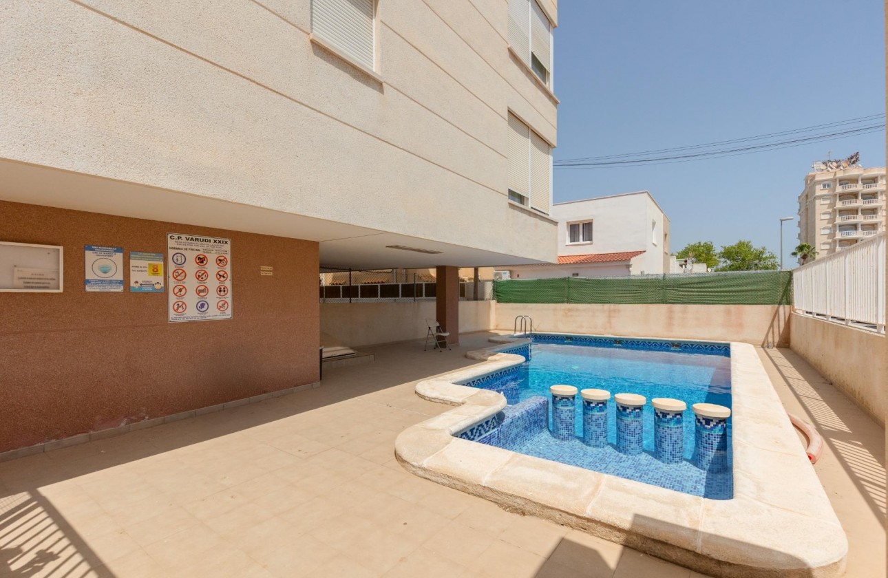 Resale - Apartment / flat - Torrevieja - Nueva Torrevieja
