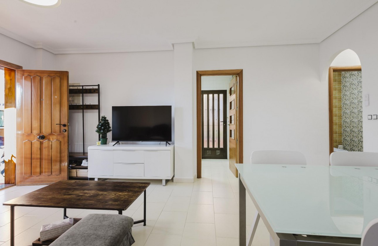 Resale - Villa - Torrevieja - Aguas Nuevas