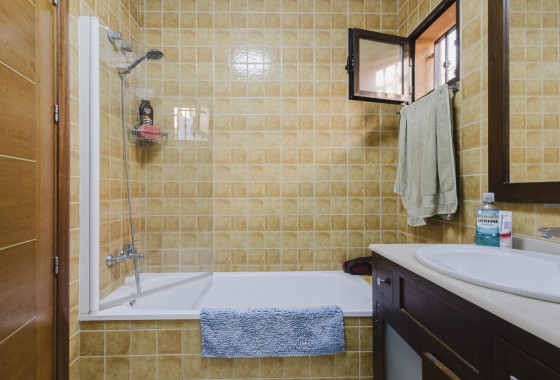 Resale - Villa - Torrevieja - Aguas Nuevas