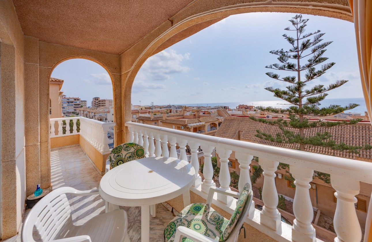 Resale - Apartment / flat - Torrevieja - Torre del moro